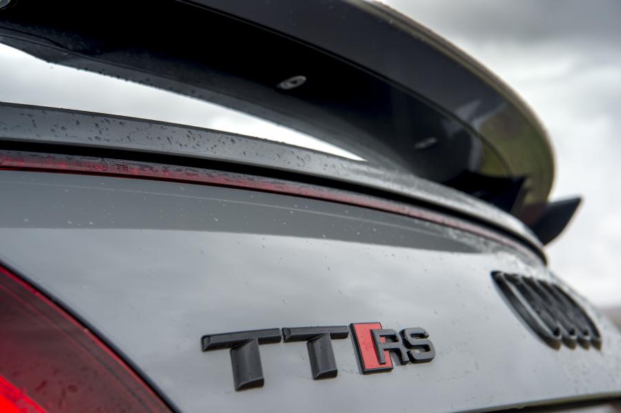Логотип Audi TT RS Roadster (8S) 2019 года  (UK) (фото 25 из 36)